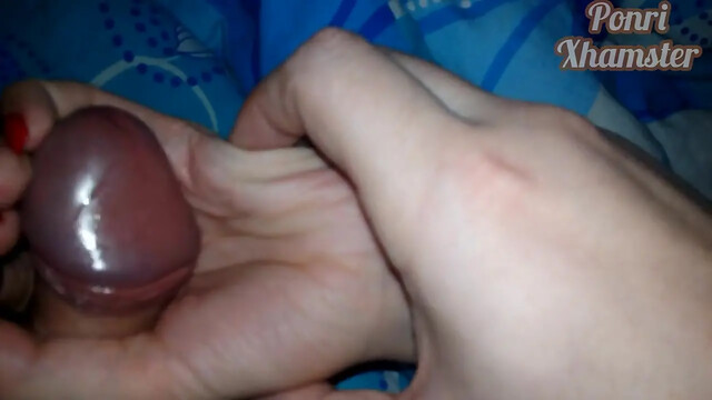 Stepsis secretly helps me cum twice in homemade family taboo scene